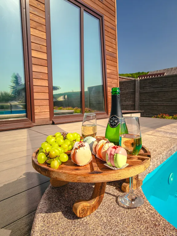 Апартаменты с горячим бассейном и видом на горы