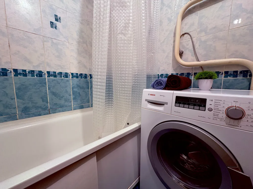 Квартира Уютная двухкомнатная квартира на бульваре — Волгоград