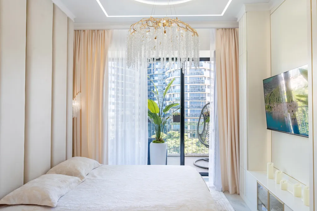 Студия с мозаичным панно в ЖК Актер Гэлакси