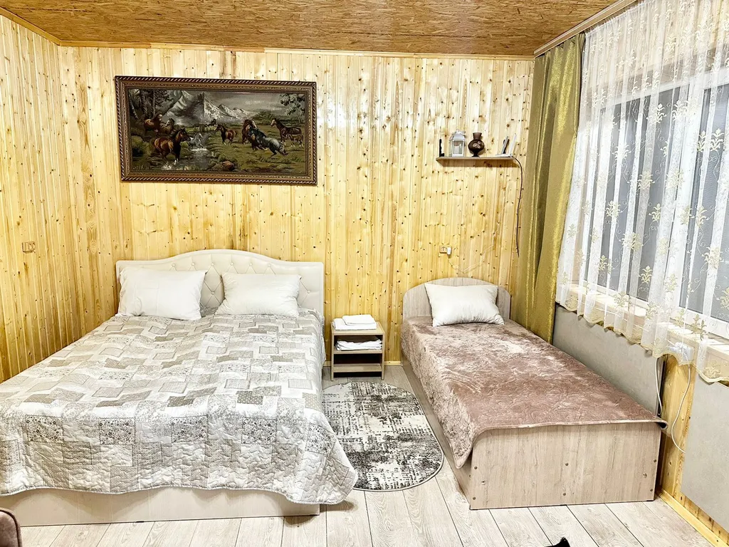 Домик с видом на горы