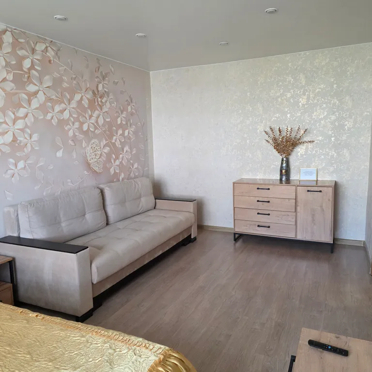 Современная 1-комнатная квартира, недалеко от центра