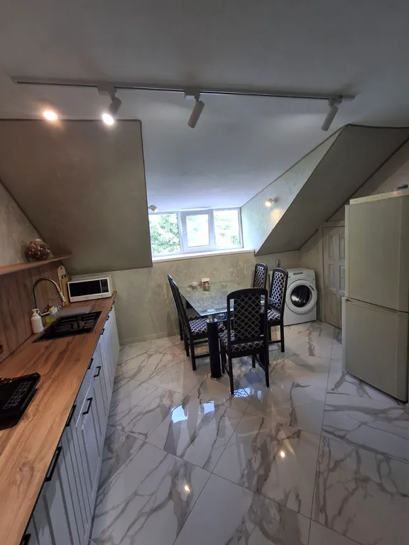 Уютная квартира с видом на озеро — аренда посуточно в Абрау-Дюрсо