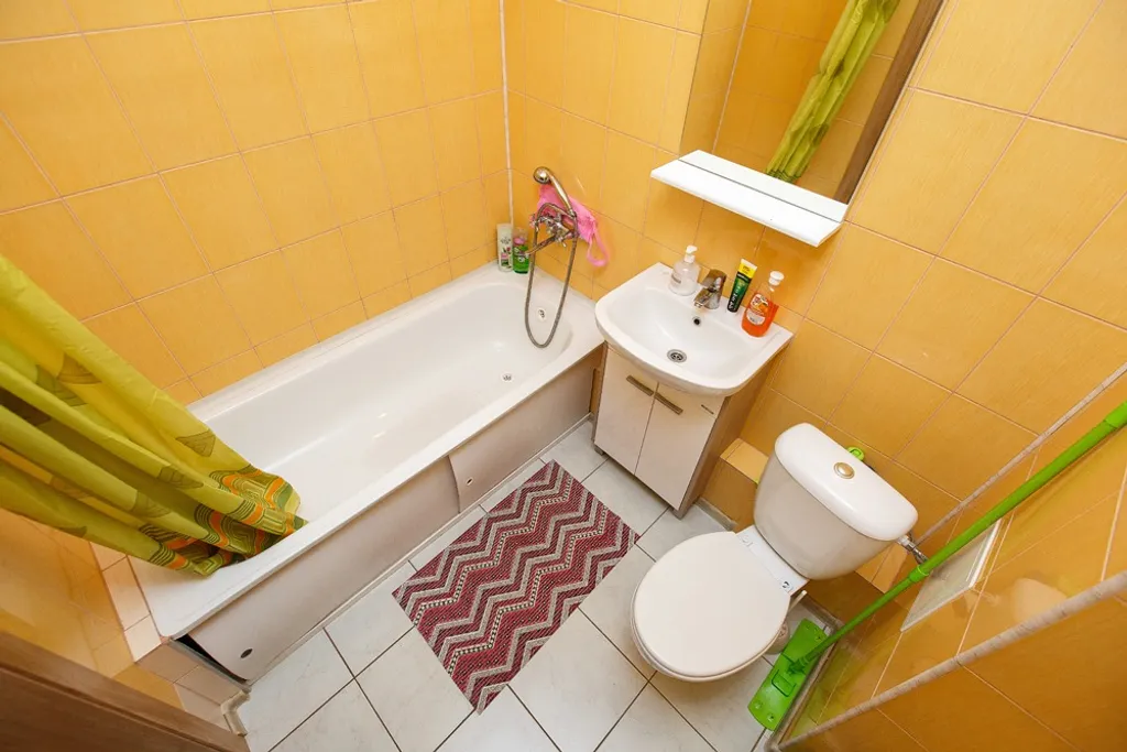 Квартира в 5 минутах пешком у центра нейрохирургии областной больницы