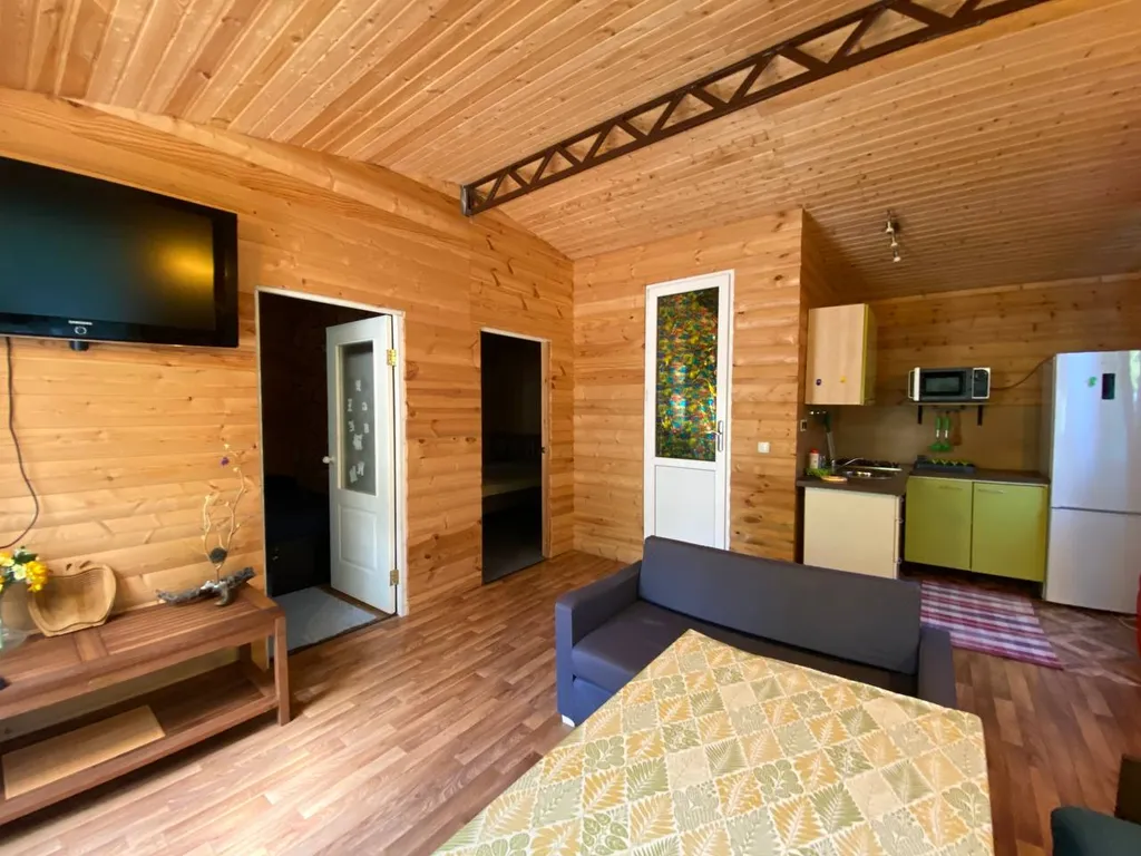 Дачный домик в лесу