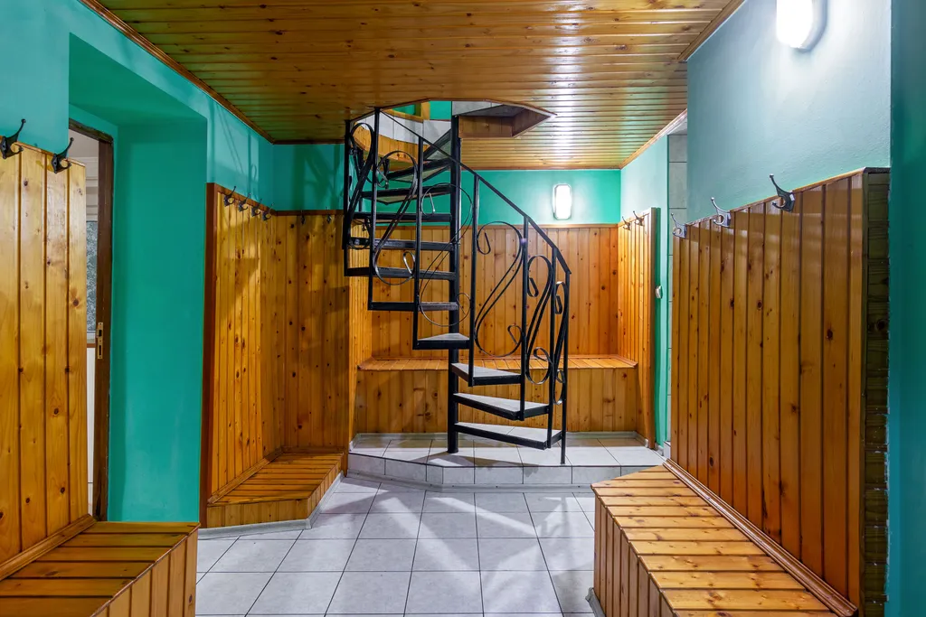 Коттедж Двухуровневый этаж под ключ с кухней и отдельным входом — Геленджик