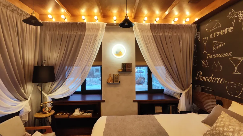 Оригинальная студия на берегу Волги