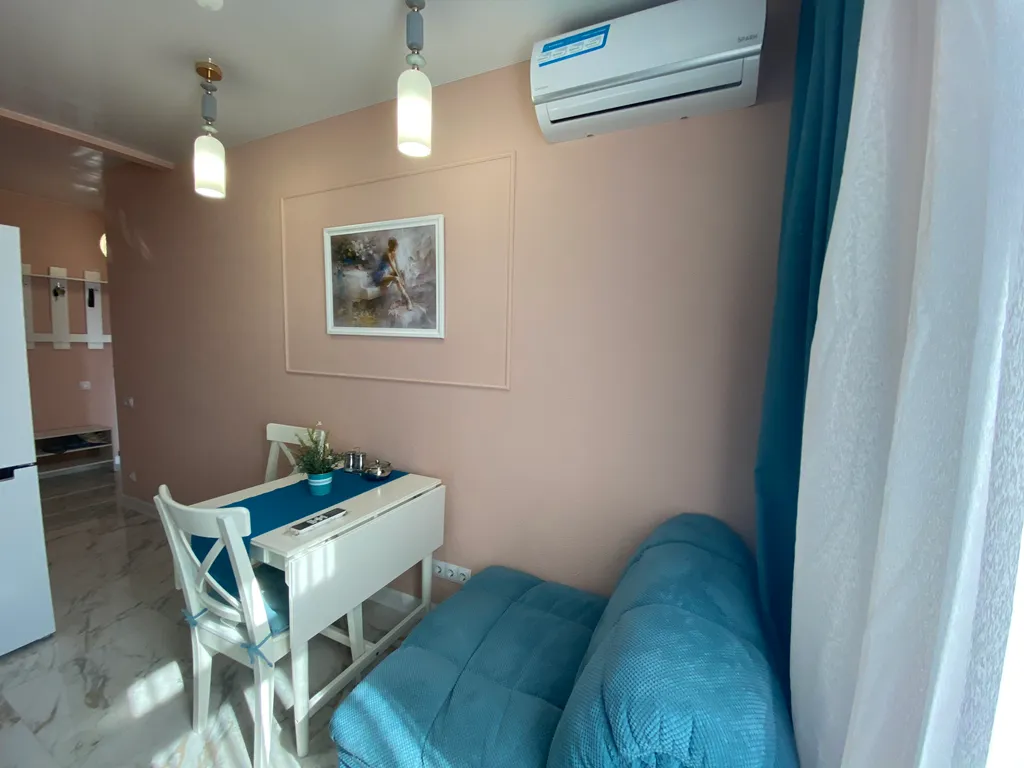 Элитная, новая однушка с авторским дизайном у песочного пляжа