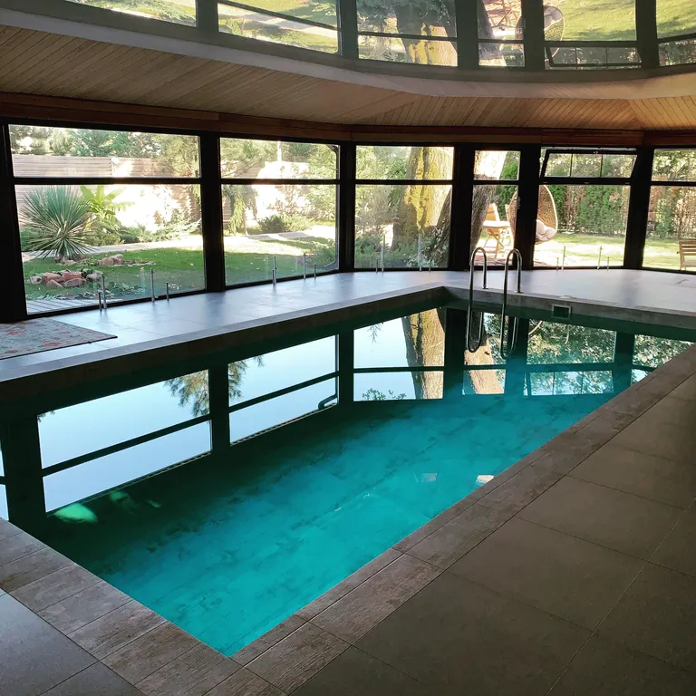 Коттедж Вилла Маленький Бали с бассейном и хаммамом — аренда посуточно в Новая Адыгея