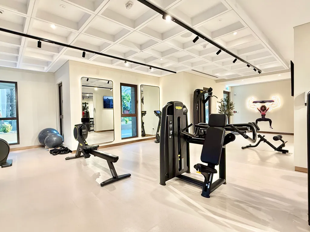 Новая квартира около отеля Burj Al Arab с террасой