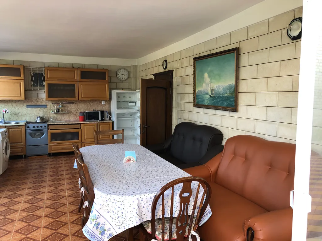 Дом на берегу Каспийского моря вблизи Дербента