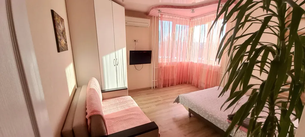 Яркая и солнечная квартира