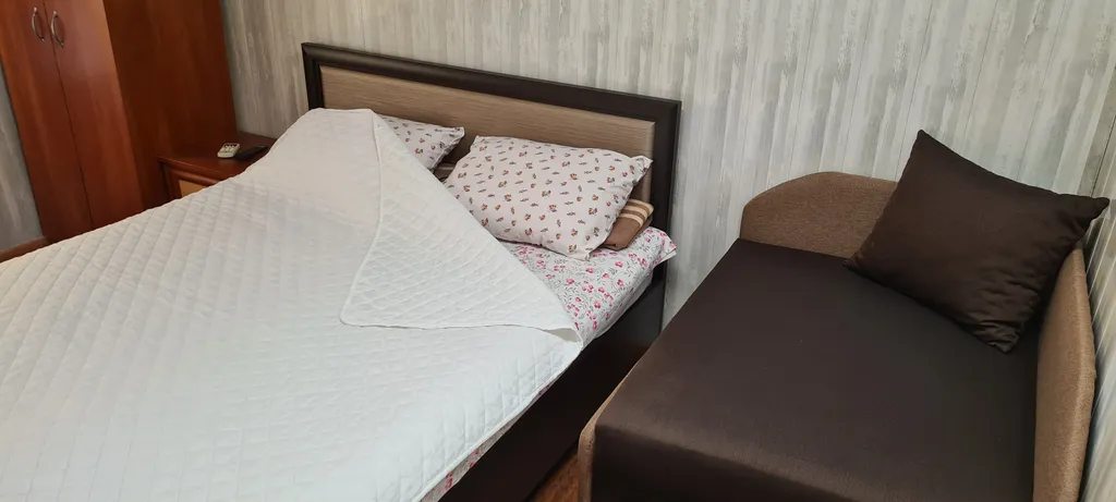 Бюджетный трёхместный номер у моря