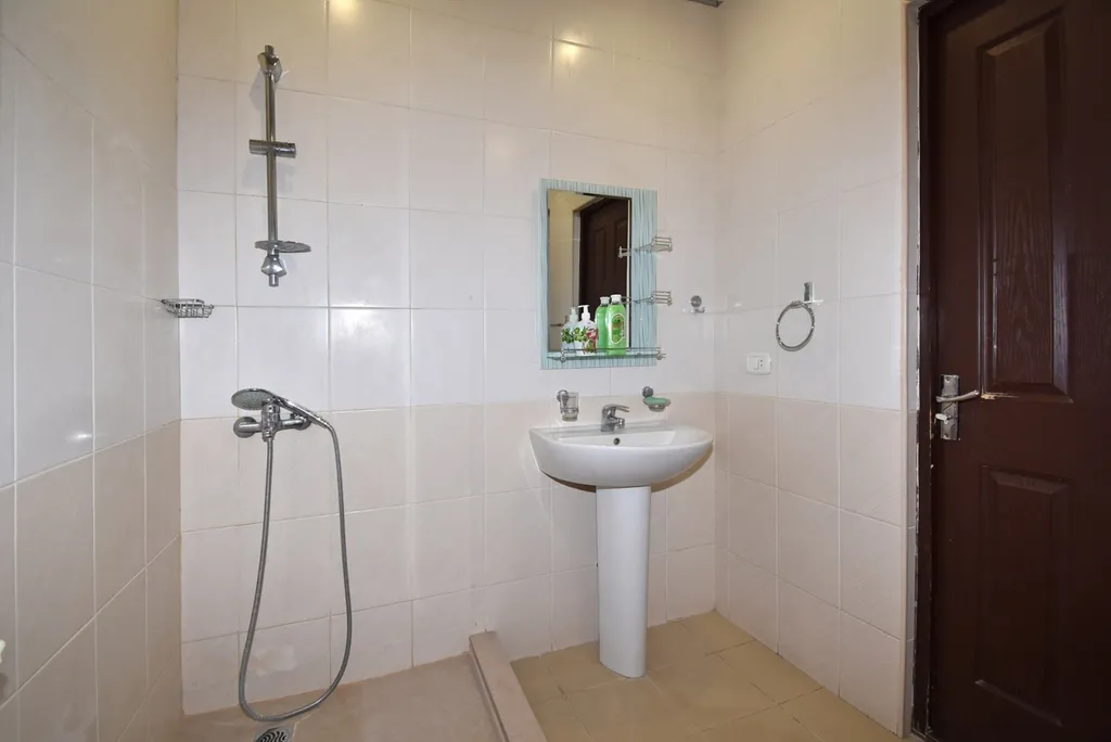 4-комнатная Квартира