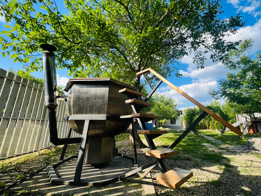 Коттедж Коттедж на берегу реки Кубань с баней, бассейном, банным чаном — Елизаветинская