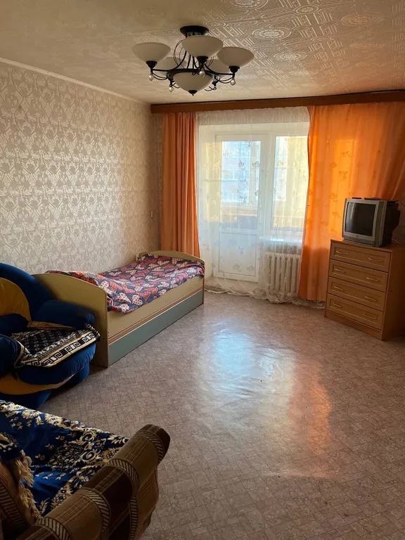 Большая квартира в районе железной дороги