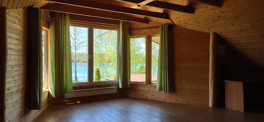 Коттедж Уютный дом на берегу реки — Свирьстрой