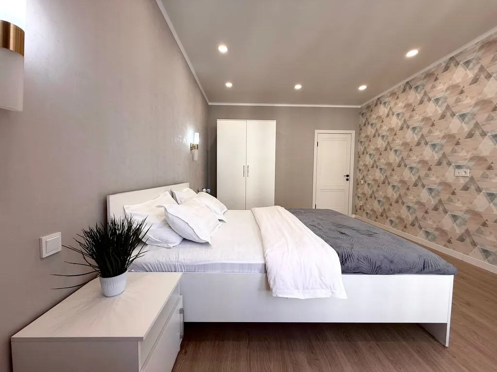 Отличная квартира ЖК «Раимбек» центр города, метро & питьевая вода