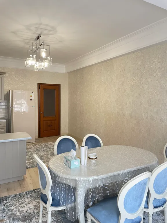 Просторная квартира в центре города , в 300 метрах от моря