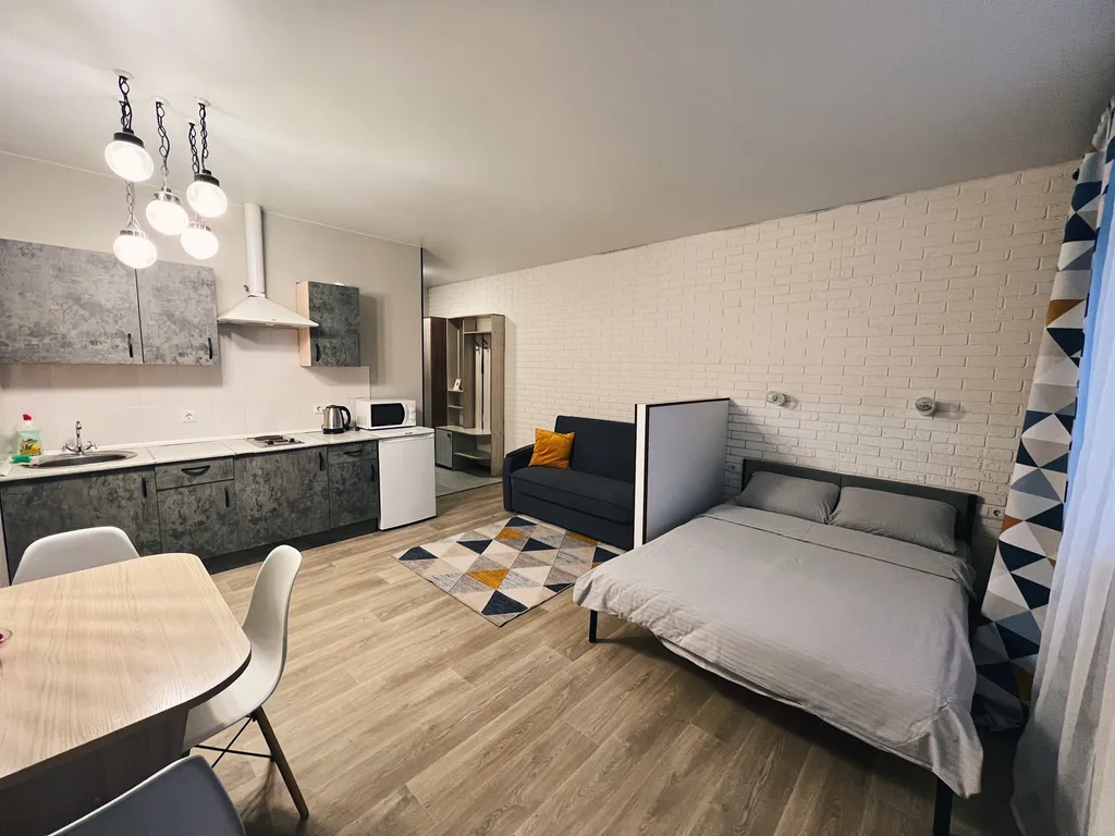 Квартира Светлые и уютные апартаменты-студия в центре — аренда посуточно в Иваново