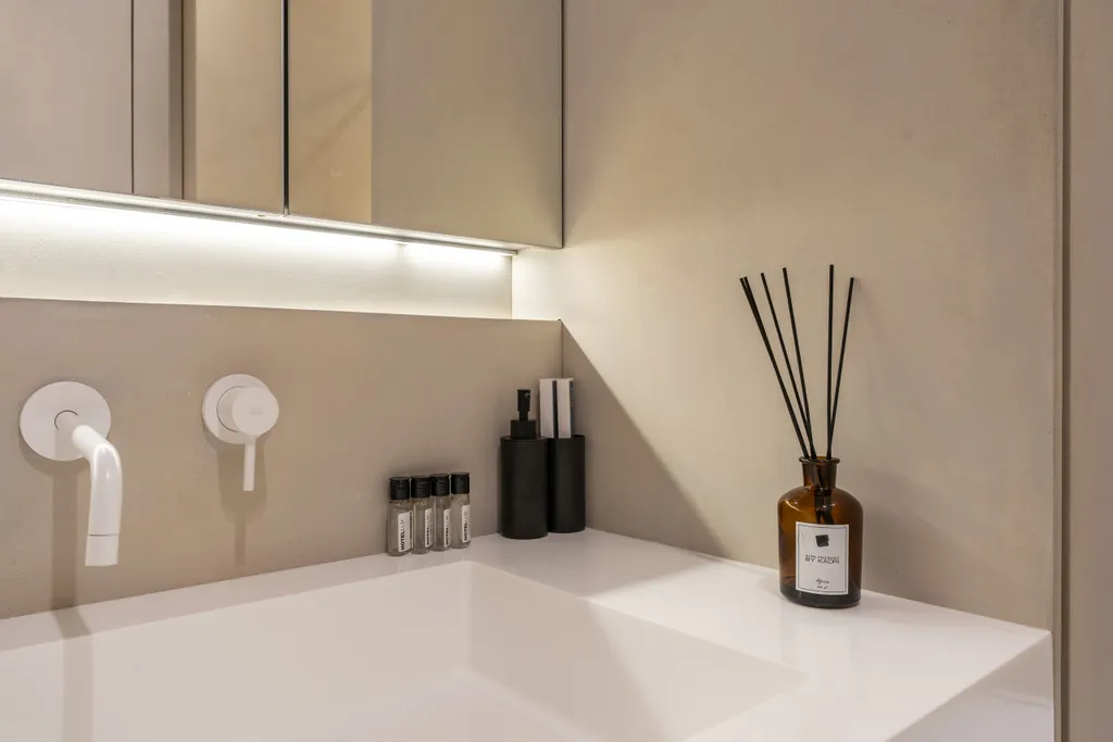 Уютная студия с видом на башни