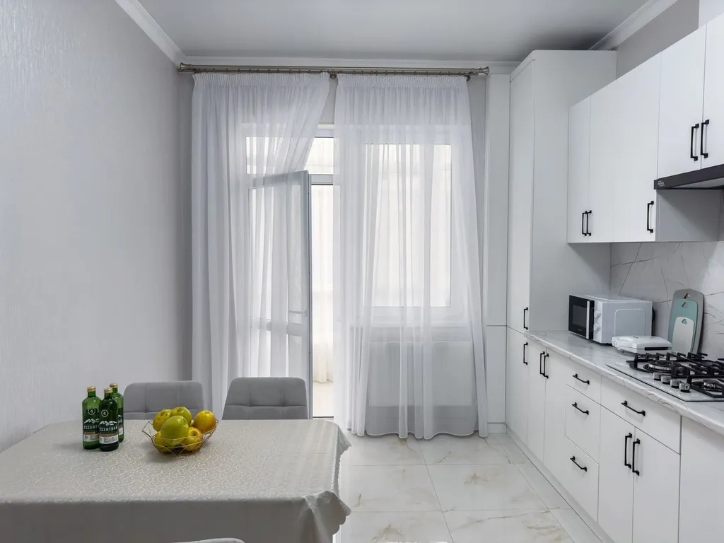 Lunacharsky apartments 4