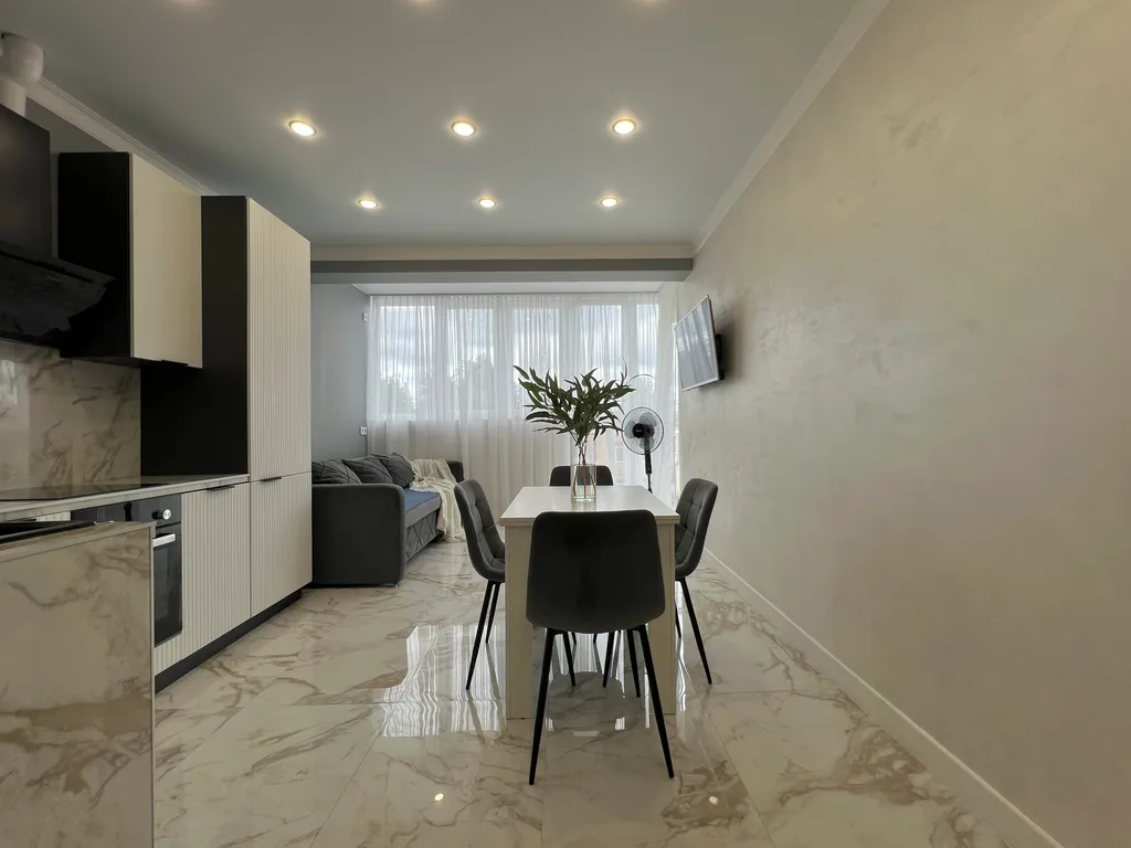 1 к.кв. в 20 минутах езды от центра не берем оплату за уборку