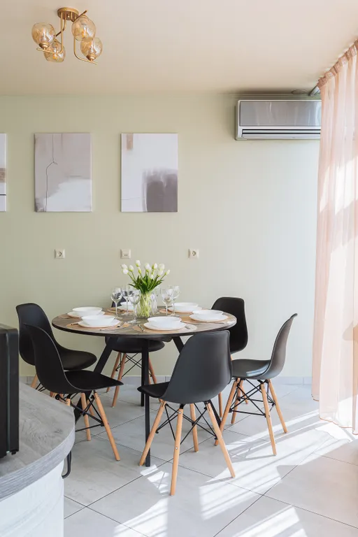 Очень большая квартира на берегу озера рядом с островом Канта