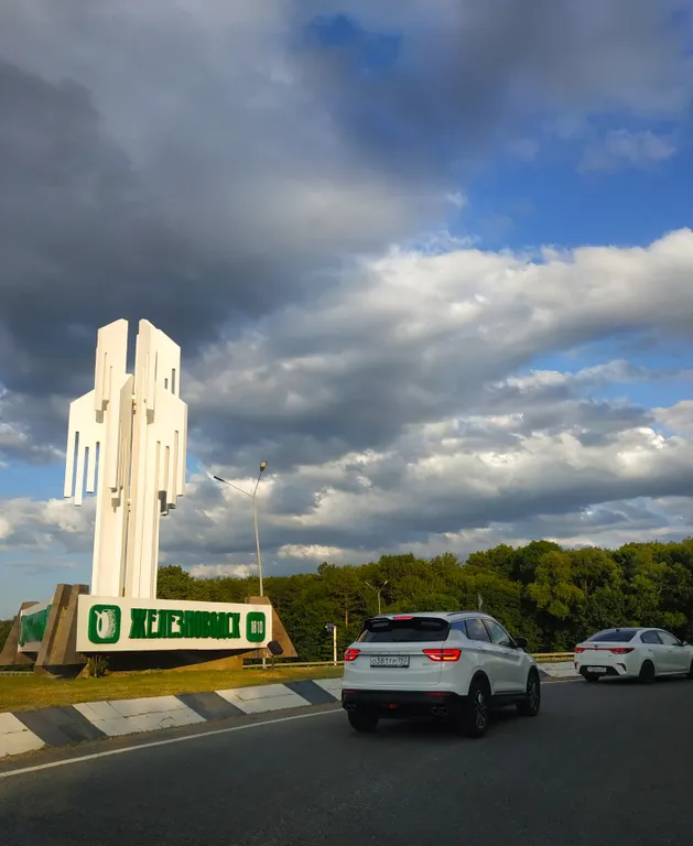 Уютная квартира с видом на горы в центре города