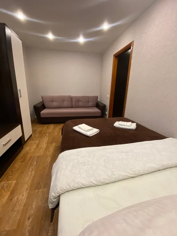 Oubki шестиместные напротив семейного магнита