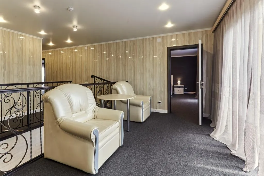 Дом на участке 10 соток