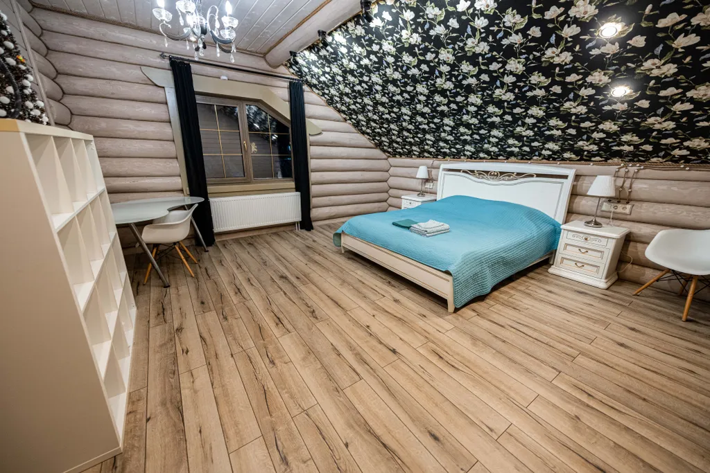 Загородный дом в окружении леса Grovehause