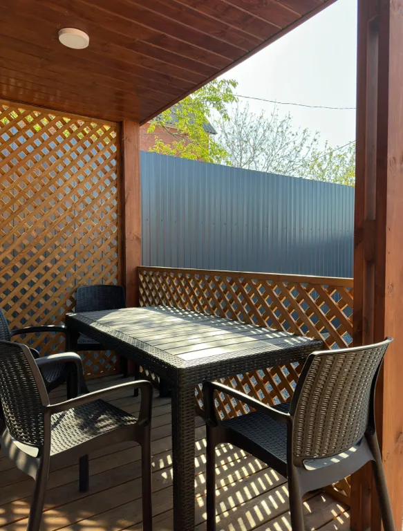 Уютный домик с парковкой