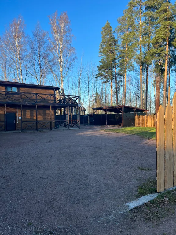 Дом на берегу озера