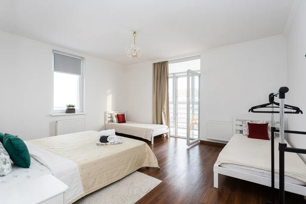 Шикарная Квартира в Центре города, с видом на Верхнее озеро.