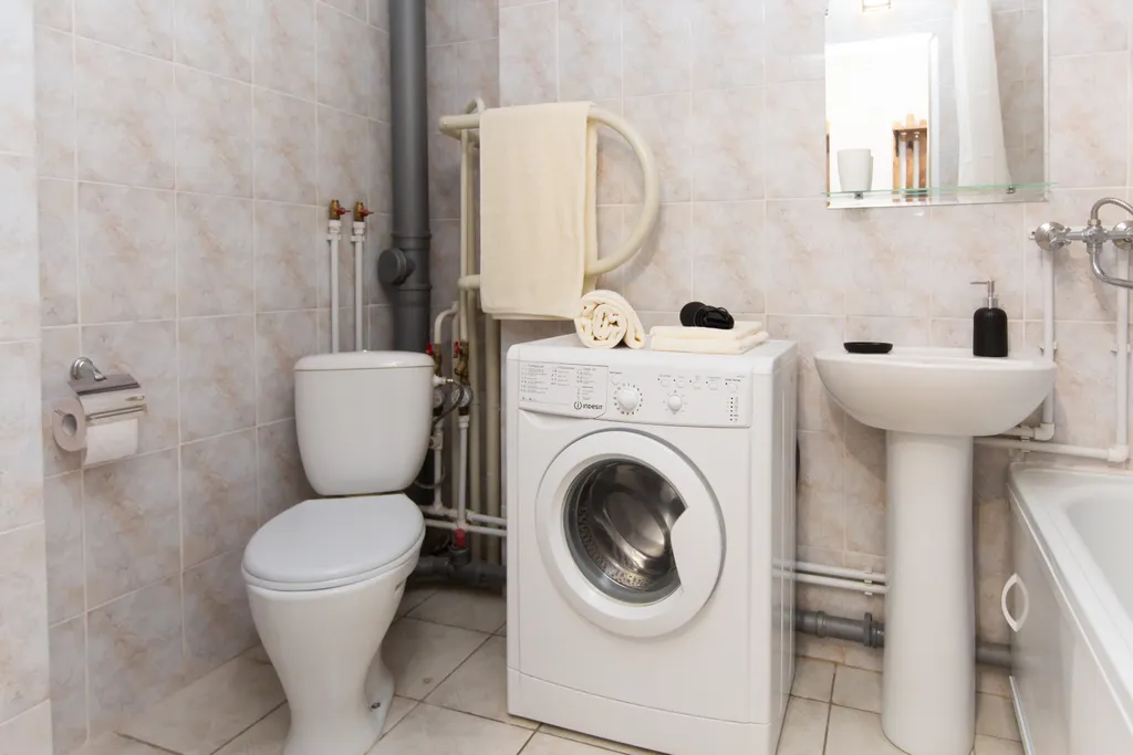 Студия на Б. Подгорной, 87 № 10 с видом на реку