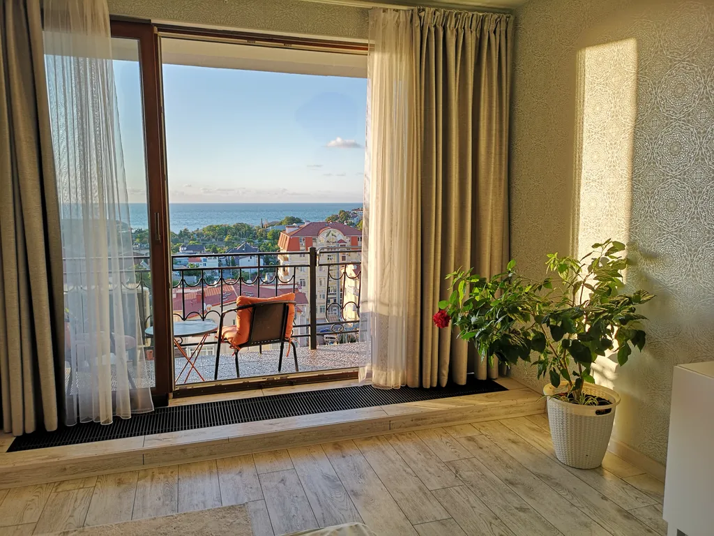 Квартира Уютная квартира с видом на море и Херсонес недалеко от центра — Севастополь
