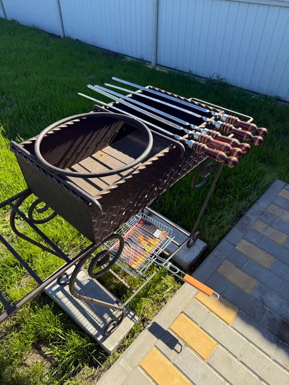 Дом на берегу реки с банным чаном