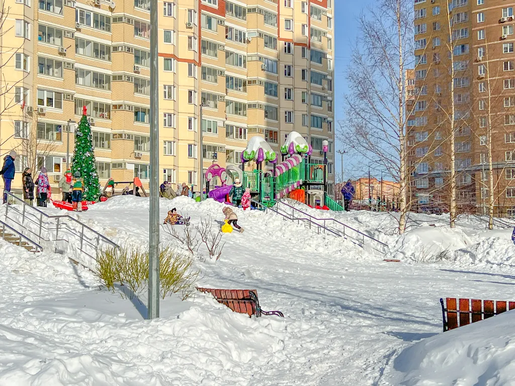 Уютная свежая квартира возле метро Коммунарка !