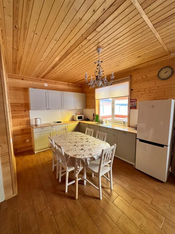 Дом рядом со спортивными базами