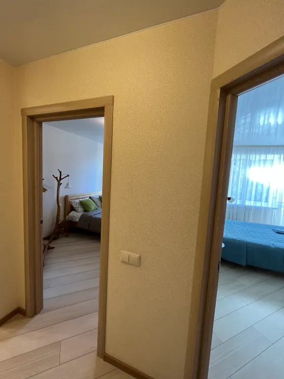 Для доброго гостя и ворота настежь