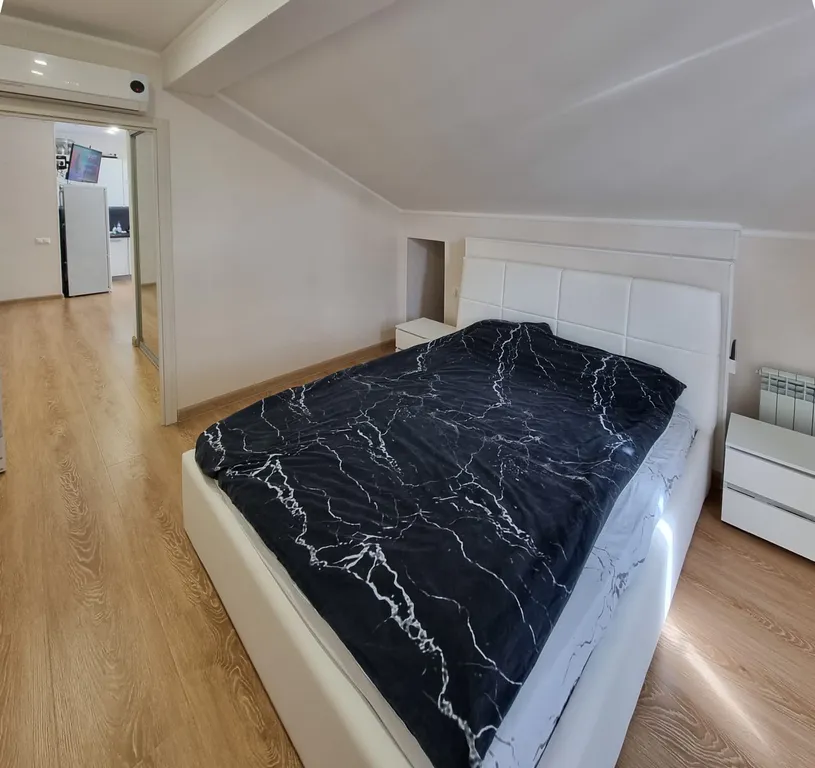 Квартира на берегу открытого моря — аренда посуточно в Геленджик