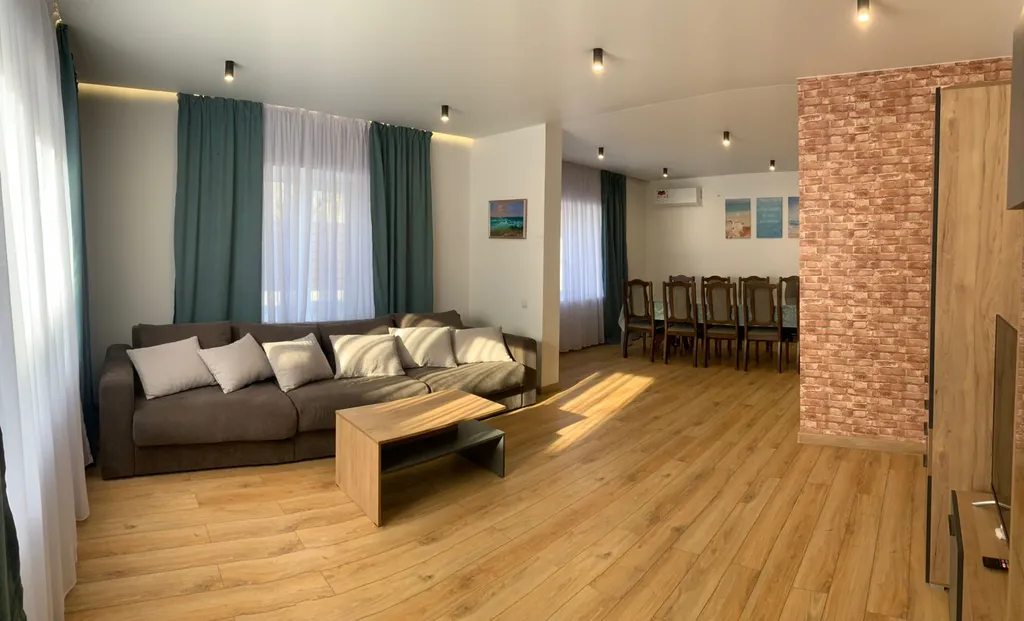 Коттедж Коттедж Дoм для спокойного ceмейного отдыхa — Цемдолина