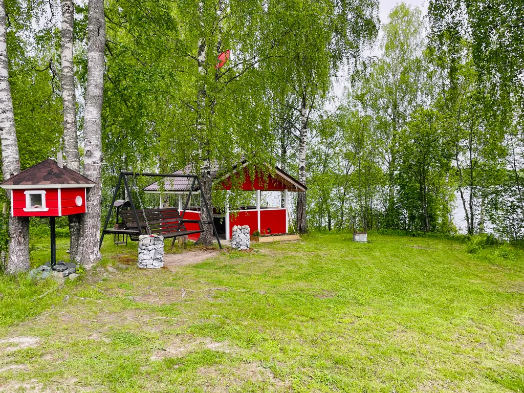 Коттедж Дом на берегу озера в Карелии — Куокканиэми