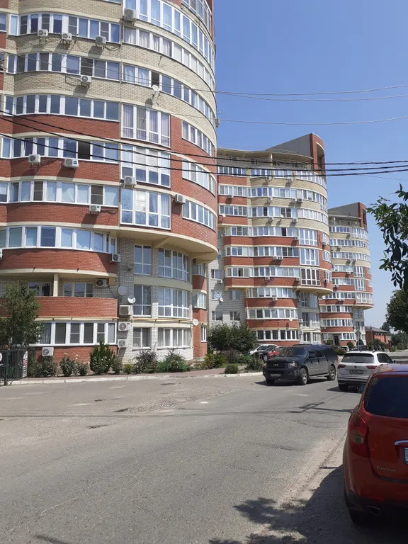 Квартира 3-комнатная Квартира — Ейск