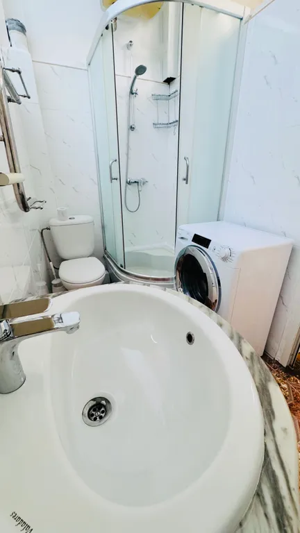 2-комнатные апартаменты в 100 метрах от лучшего пляжа Ялты