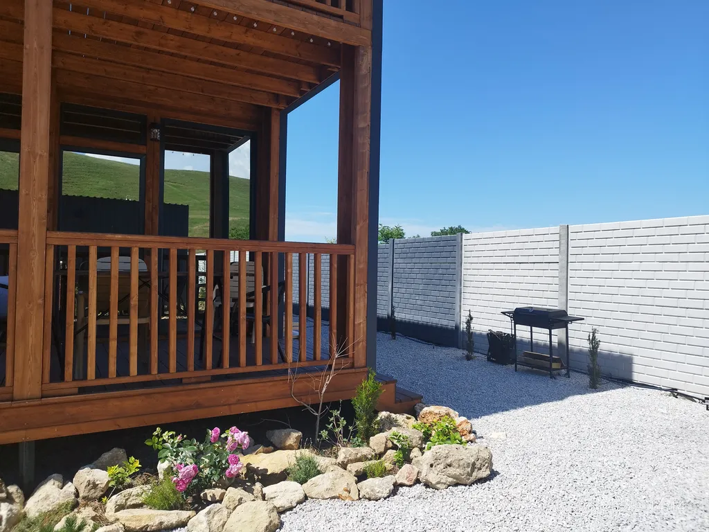 Коттедж Дом на берегу Казантипского залива — Новоотрадное