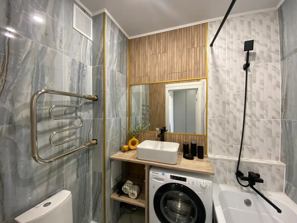 Студия с потрясающей панорамой набережной у ТРК Родник