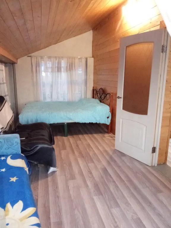 Дом с баней на дровах и видом на реку