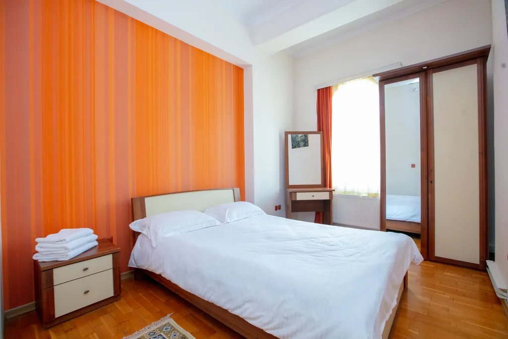 Уютные апартаменты Hatefi 2+1 в центре Старого города Баку