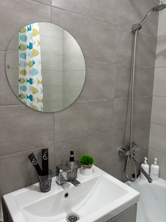 Уютная квартира с Евроремонтом рядом с МНТК Микрохирургия глаза